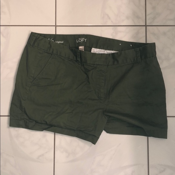 LOFT Pants - OLIVE LOFT SHORTS